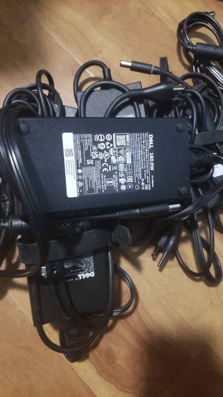 Chargeur d'origine DELL 180W/ Original DELL AC-ADAPTER 180W (19.5V, 9.23A)